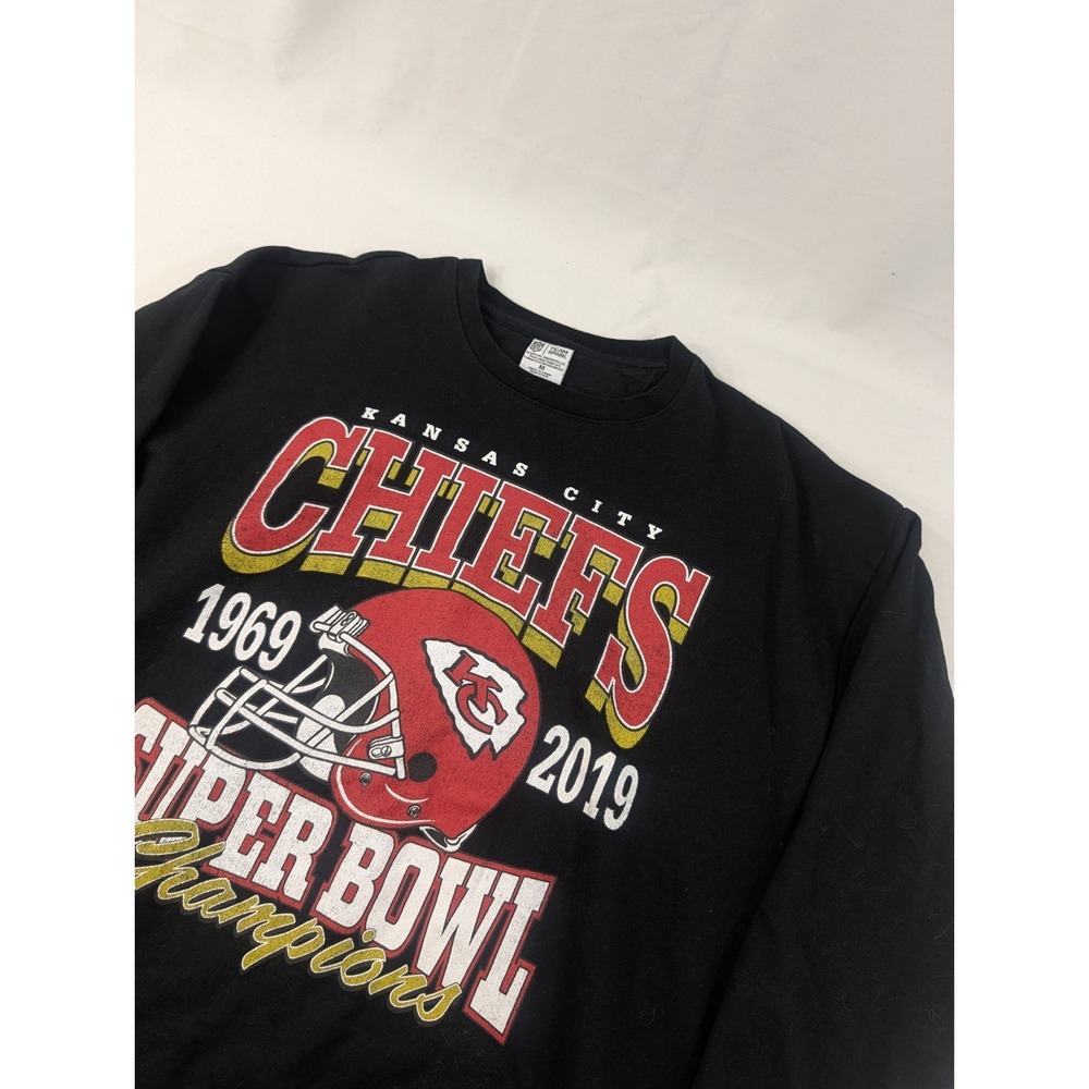 NFL Team Black Kansas City Chiefs Graphic Sweatshirt Size Medium Pullover